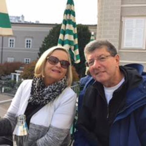 Meet your Posher, Julie - Picture 1 of 1